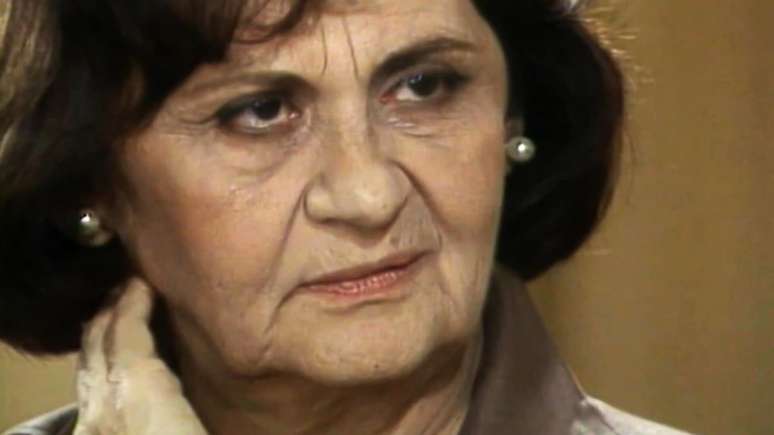 Dona Guiomar em A Viagem: O Alvo da Vingança de Alexandre
