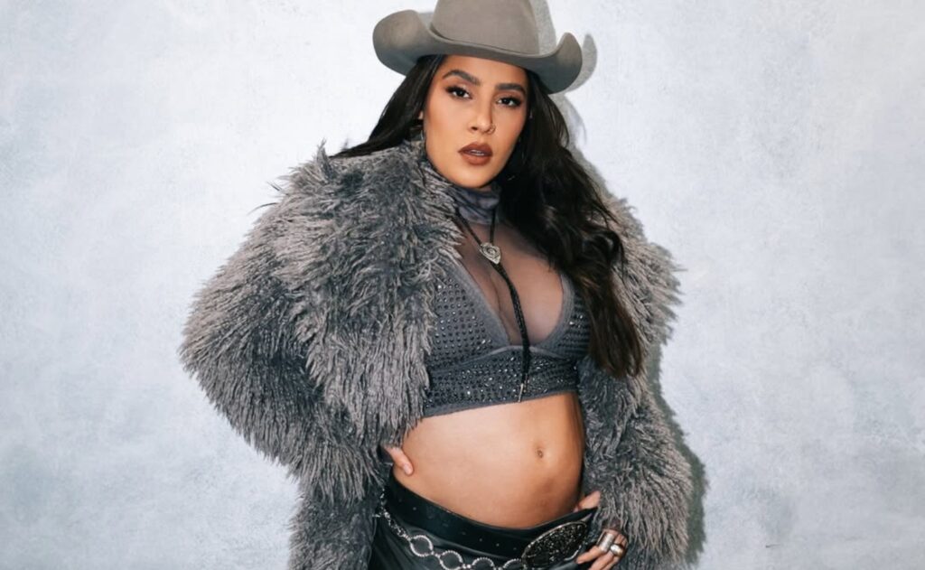 Lauana Prado cancela show na reta final de gestação