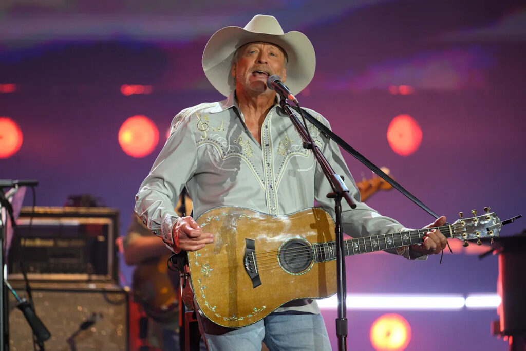 O emocionante show de despedida de Alan Jackson