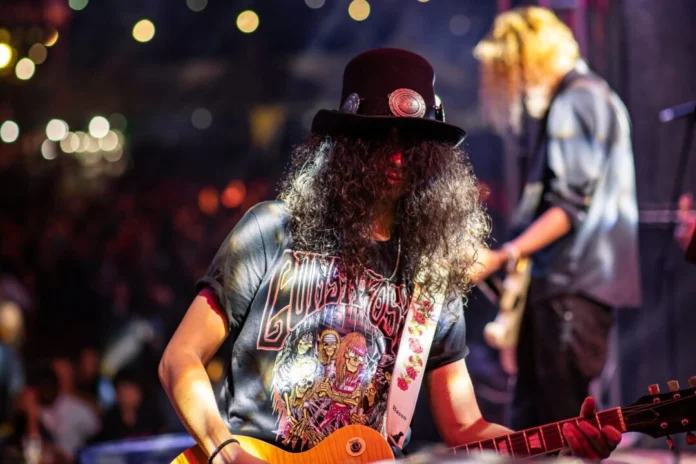 Show gratuito do Guns N' Roses Cover agita Rio Claro