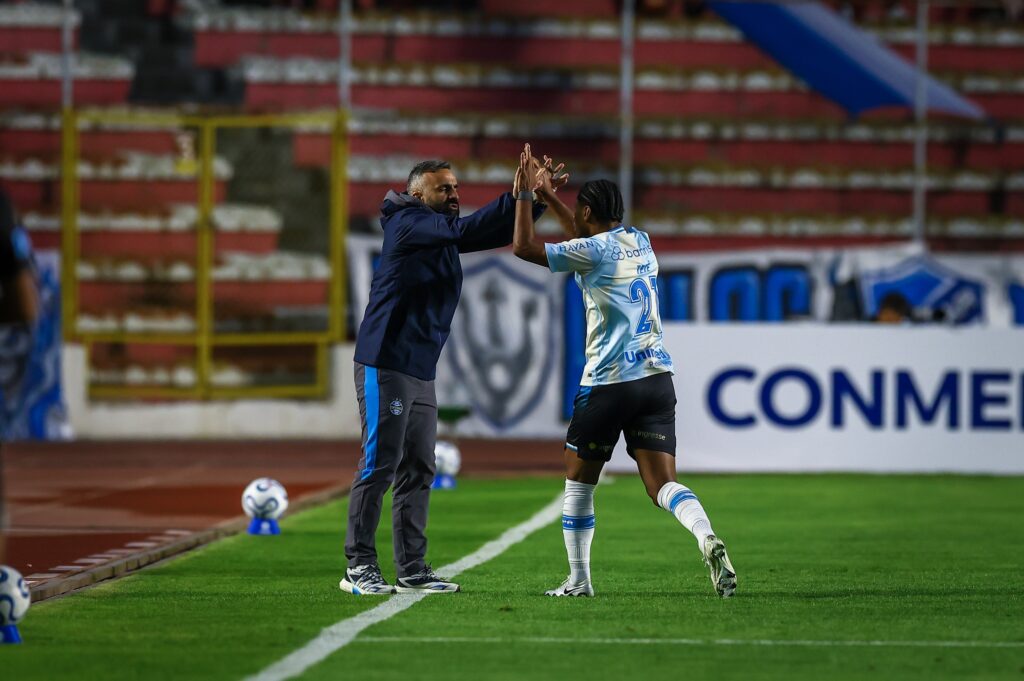 Vitor Severino e os segredos do Grêmio em La Paz