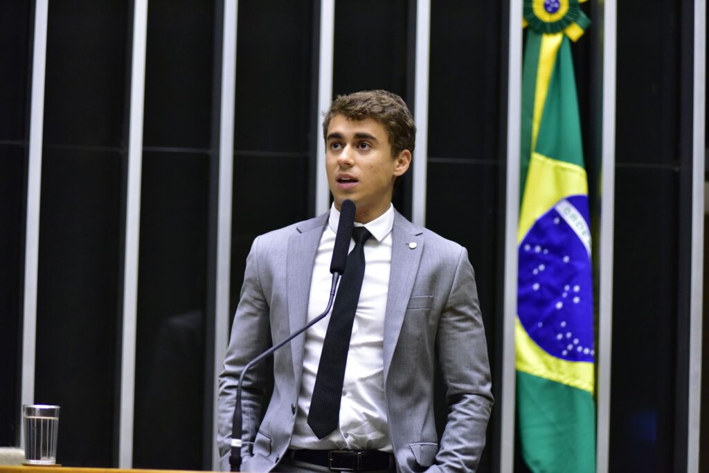Nikolas Ferreira condenado a pagar indenização ao PT