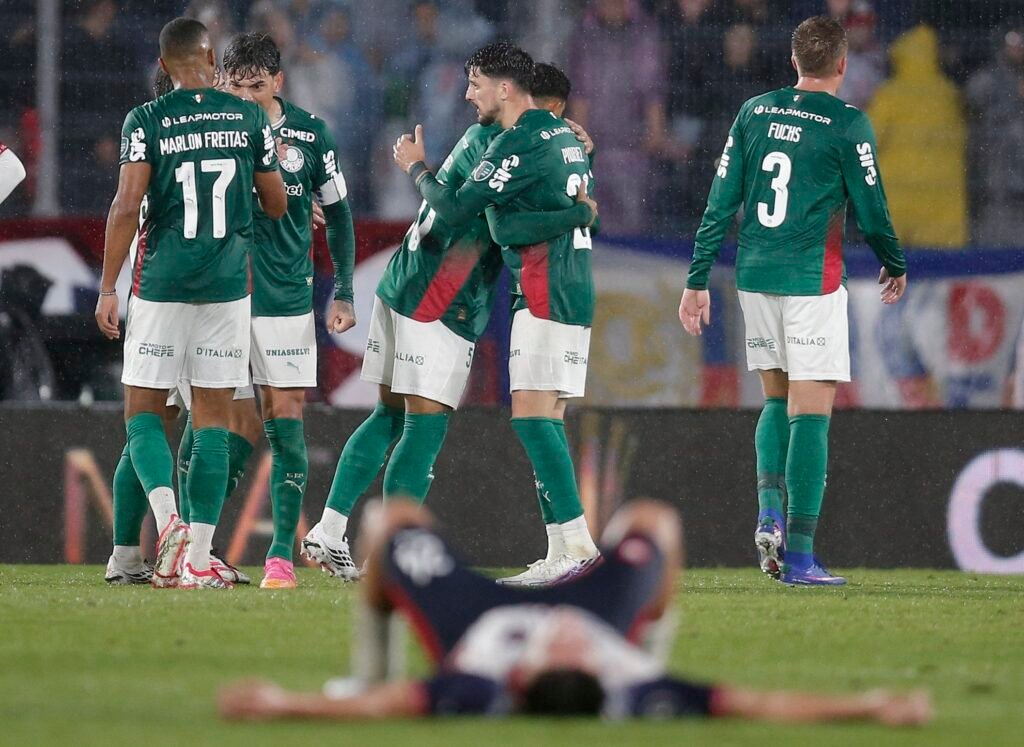 Leila Pereira ironiza críticos após vaga do Palmeiras