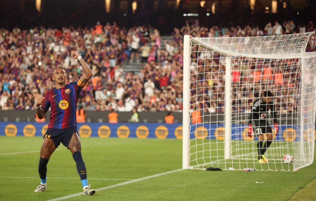 Raphinha brilha e Barça leva o Troféu Joan Gamper