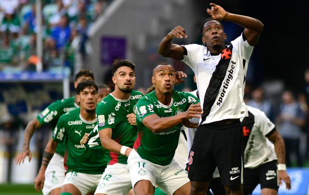 O drama do Vasco na goleada do Palmeiras