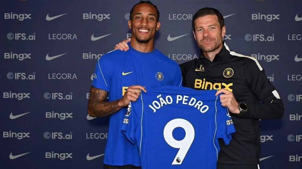 O brilho de João Pedro no Chelsea e o silêncio de Alonso