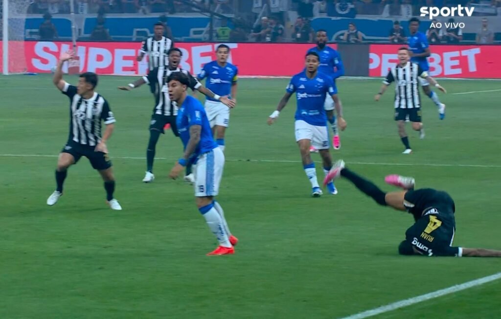 O susto com Ruan Tressoldi e a tensão do clássico