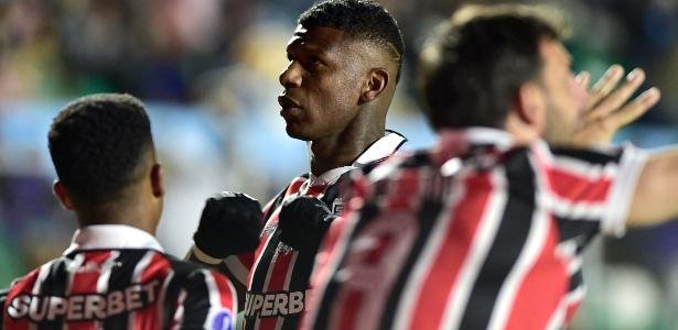 Empate do São Paulo na altitude tem drama e redenção