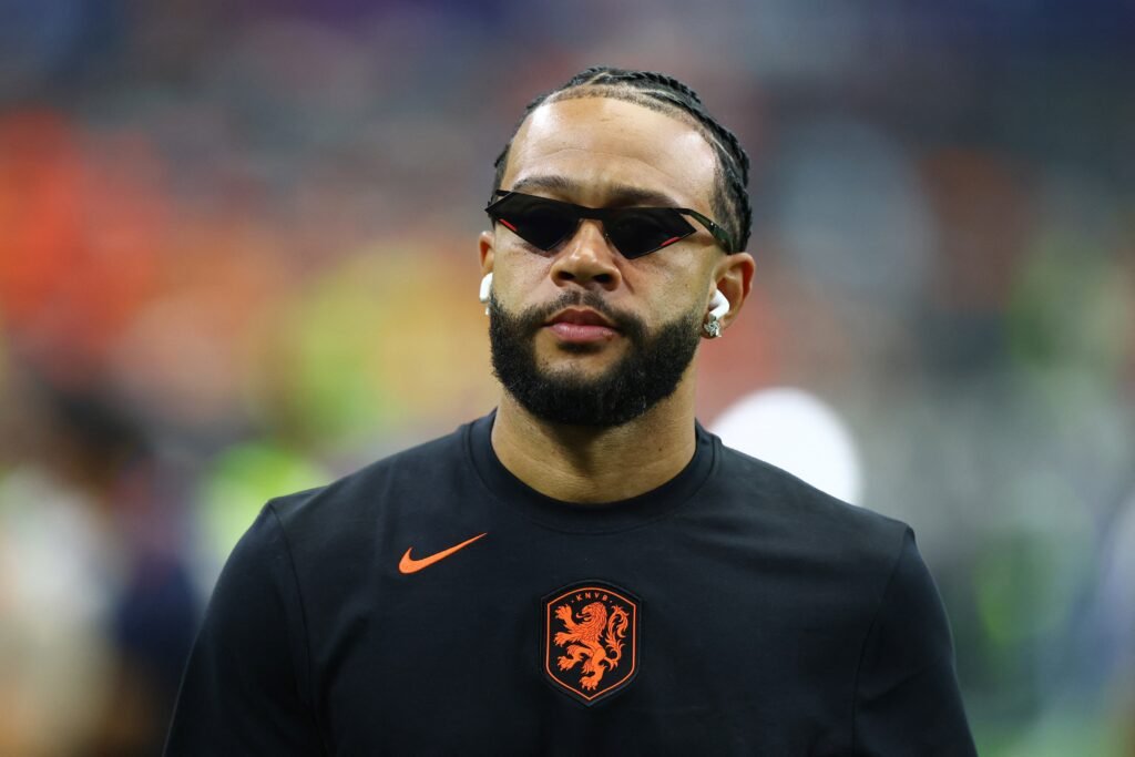 Memphis Depay fora do Corinthians: bastidores e drama