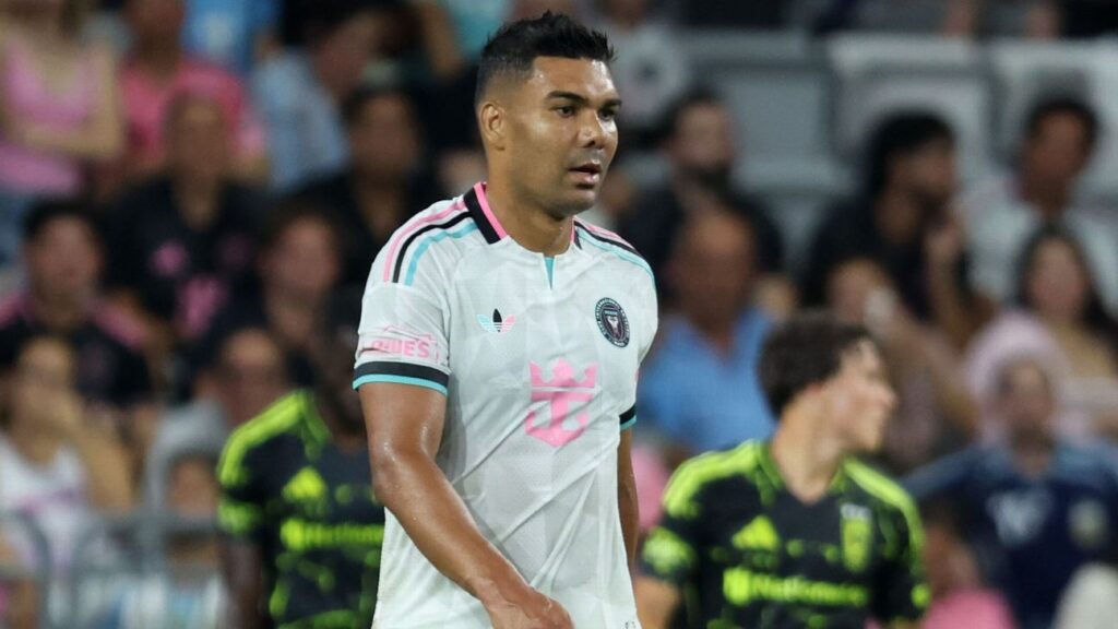 Casemiro faz gol contra em noite de drama no Inter Miami