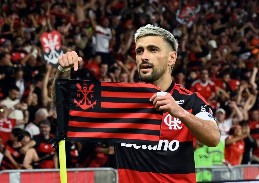 Como Arrascaeta salva Flamengo e mira recorde de Zico
