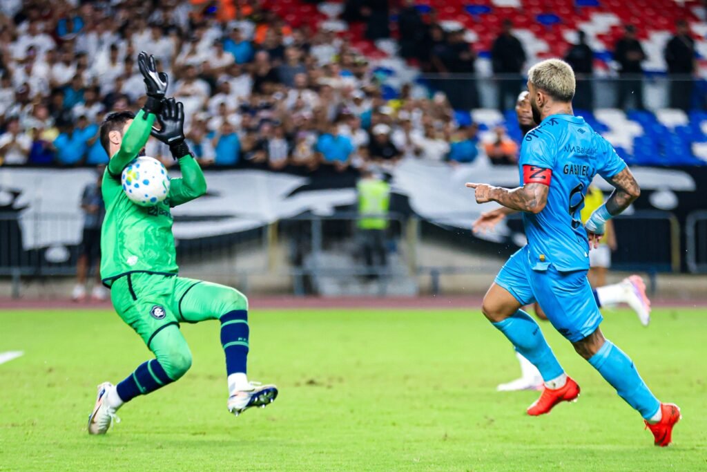 Gabigol decide para o Santos em noite de drama contra Remo