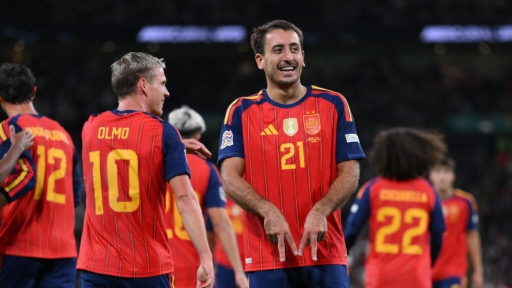 Espanha vence a Inglaterra em jogaço em Wembley
